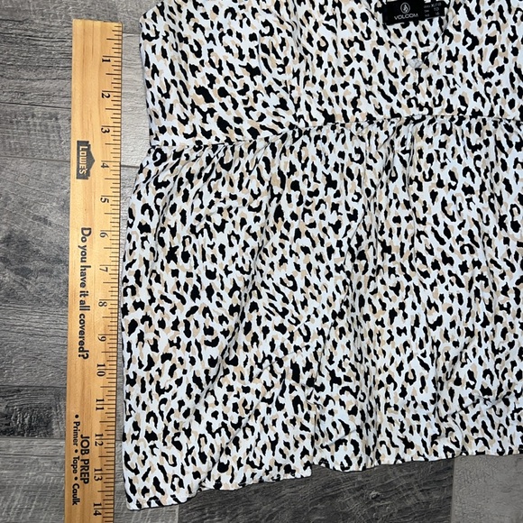 VOLCOM - Picture 4 of 6